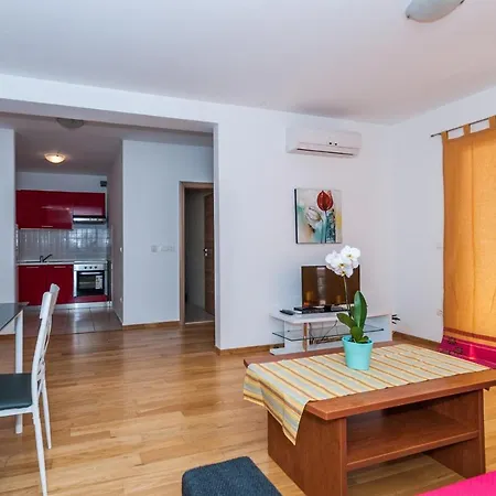 Appartement Vlado Makarska