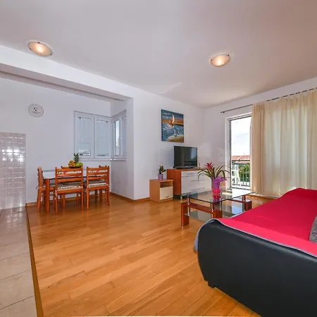 Apartamento Vlado Makarska