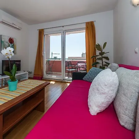 Vlado Apartment *